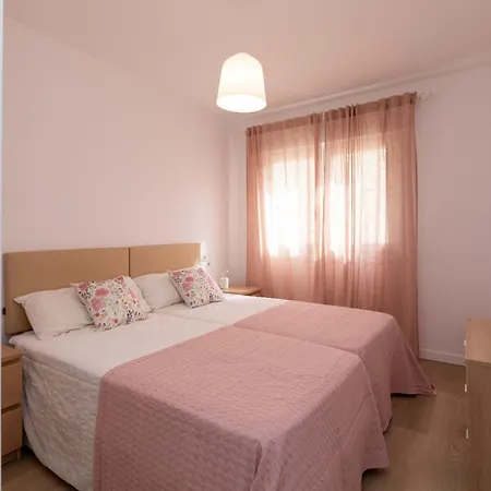 Апартаменти Centro Portonovo Playa Y Garaje Privado *